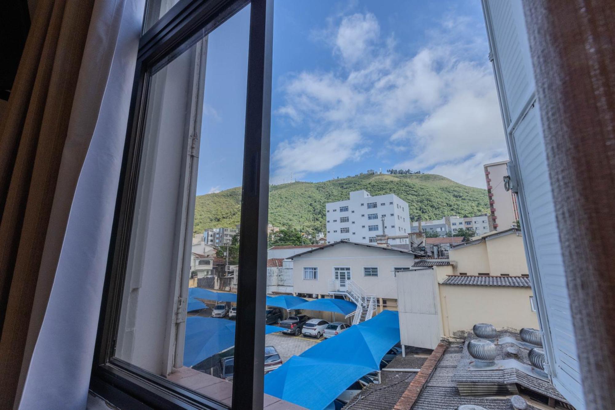 Hotel Minas Gerais Poços de Caldas Buitenkant foto